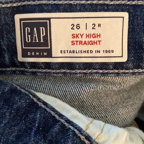 Gap Sky High Rise Jeans - Picture 4 of 4
